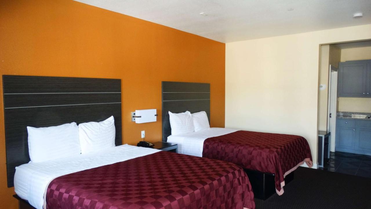 Motel 6 Houston, Tx - Willowbrook Mall Bagian luar foto